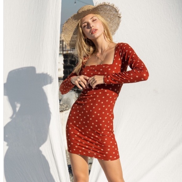 Rust Square Neck Dress - Picture 4 of 12